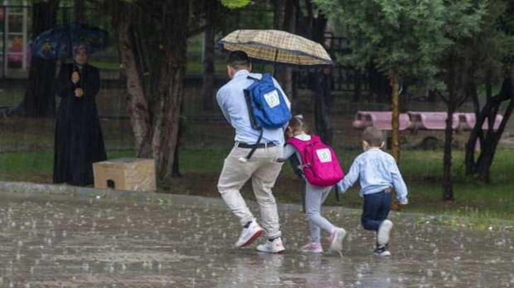 Son dakika: Antalya'da okullar tatil edildi