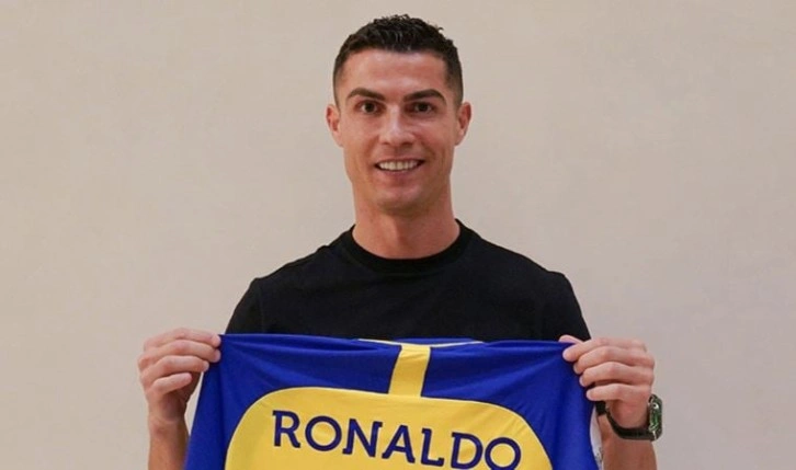 Son dakika... Cristiano Ronaldo resmen Al Nassr'da!