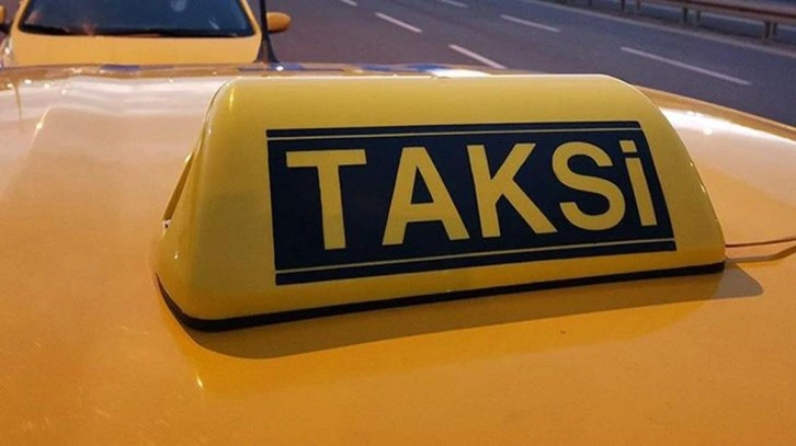 Son Dakika: İstanbul'da 1803 minibüs ve 322 dolmuşun taksiye dönüştürülmesi onaylandı