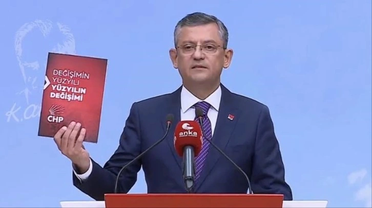 Son Dakika! Özgür Özel, CHP Genel Başkanlığı için adaylığını açıkladı