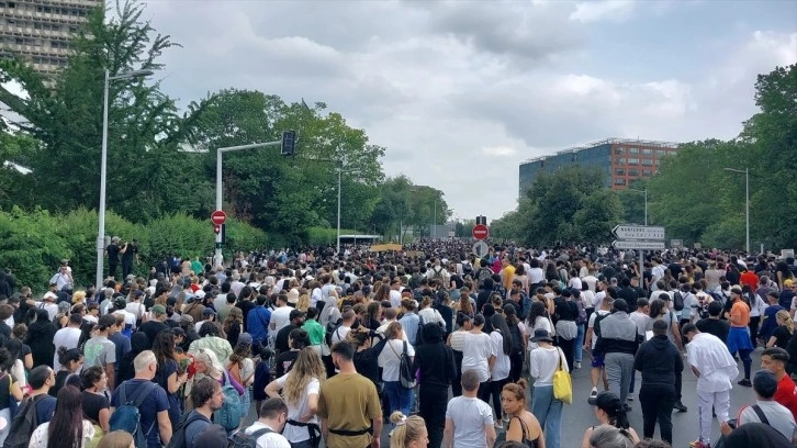 Son Dakika! Protestolar sonrası karışan Fransa'da Başbakan Borne'dan OHAL sinyali