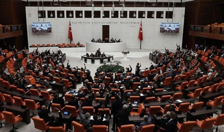 Son Dakika: TBMM Genel Kurulu'nda ekonomiye ilişkin torba kanun teklifi kabul edilerek yasalaşt