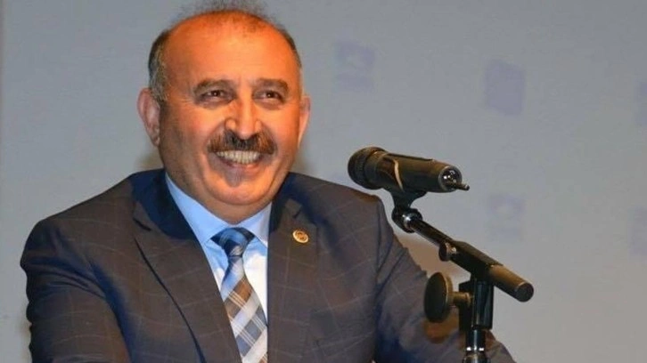 Sosyal medyadan duyurdu! Vedat Öztürk, İYİ Parti'den istifa etti