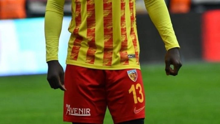 Stephane Bahoken, Kayserispor'da kaldı