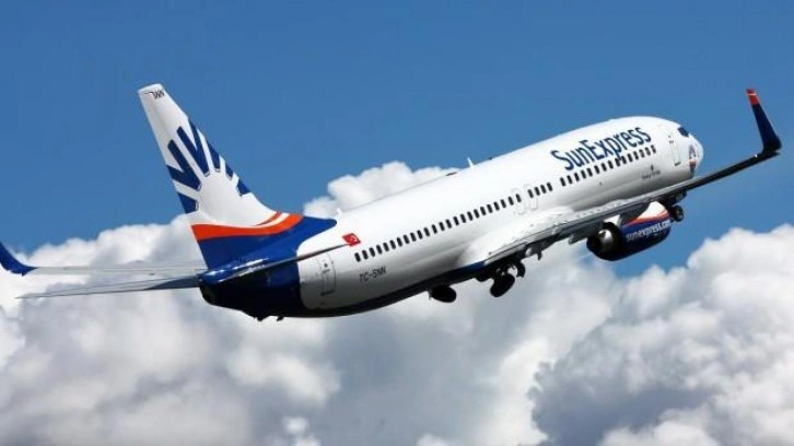 SunExpress, deprem bölgesi kalkış ve varışlı uçuşlarını ücretsiz yaptı