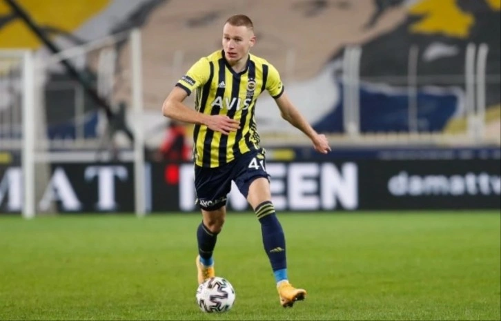 Szalai gidiyor mu? Attila Szalai Fenerbahçe'den ayrılıyor mu, hangi takıma gidecek?