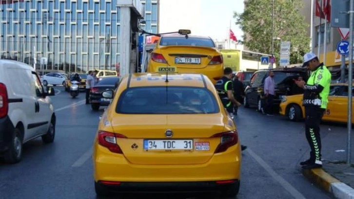 Taksim&rsquo;de ticari taksilere ceza yağdı