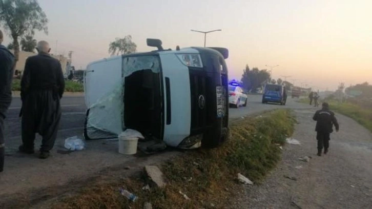 Tarım işçilerini taşıyan minibüs kaza yaptı: Çok sayıda yaralı!