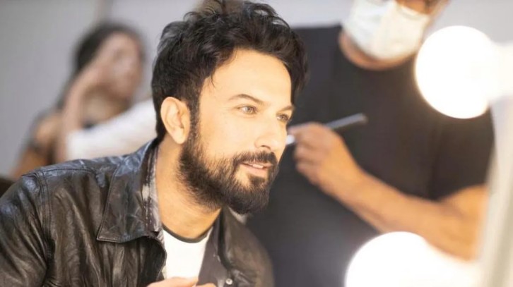 Tarkan, "Geri sayım başladı" diyerek yeni şarkısının müjdesini verdi