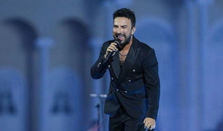 Tarkan'dan dikkat çeken 'demokrasi' paylaşımı