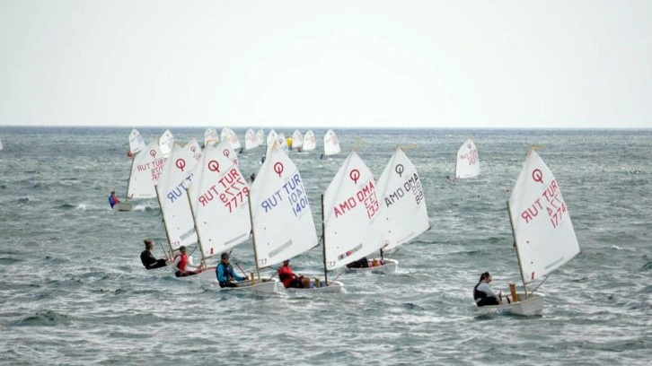 Tekirdağ'da uluslararası yelken yarışları yapılıyor