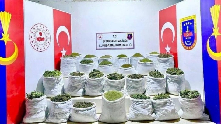 Terörün finans kaynağına darbe: 1 ton 640 kilo esrar ele geçirildi