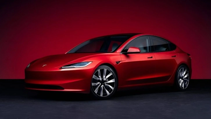 Tesla'nın 35 bin dolarlık Model 3 sözü gerçek oldu!