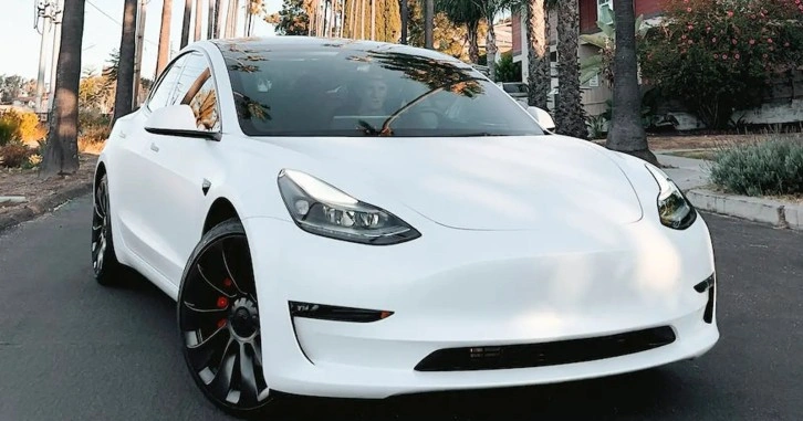 Tesla, süreci kolaylaştırıyor: Beklenen özellik sonunda Türkiye'de!