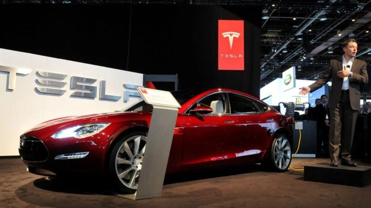 Tesla'da köklü değişim: Yeni CEO adayı ortaya çıktı