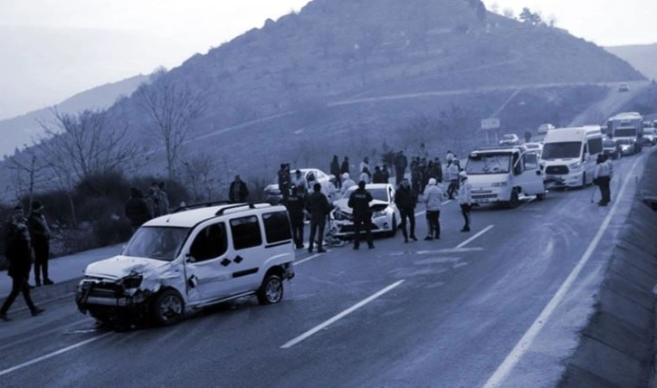 Tokat'ta zincirleme 'buzlanma' kazası: 9 yaralı