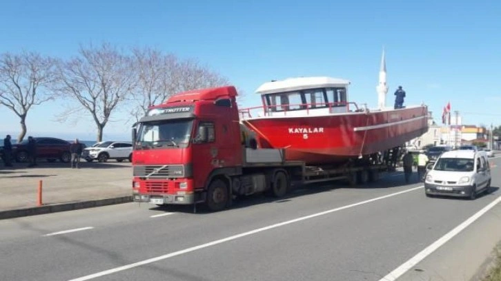 Trabzon'da teknenin üzerinde üst geçidi fark etmeyen adamın feci ölümü