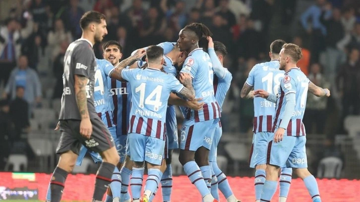 Trabzonspor'da 3 isim daha topun ağzında!