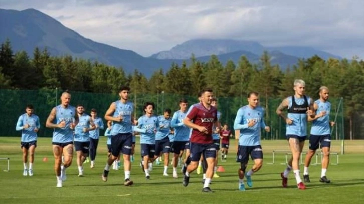 Trabzonspor'un sabah antrenmanı tempolu ve sert geçti