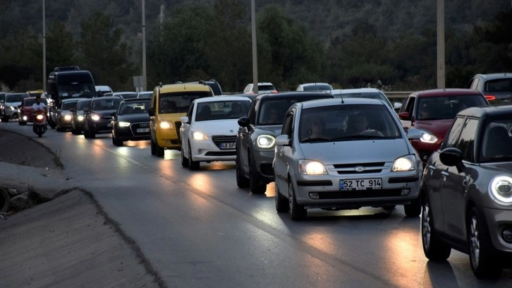 Trafikteki araç sayısı 28 milyonu geçti