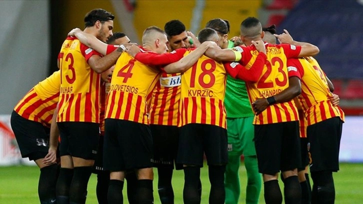 Transfer yasağı kalkan Kayserispor 6 futbolcuyu kadrosuna kattı