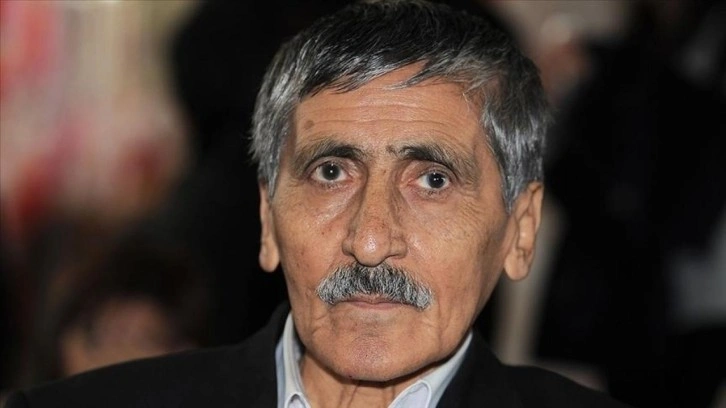 Türk halk edebiyatının güçlü temsilcilerinden: Abdurrahim Karakoç