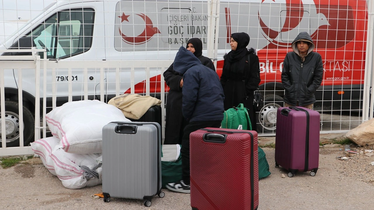 Türkiye'deki Suriyelilerin ülkelerine dönüşü sürüyor