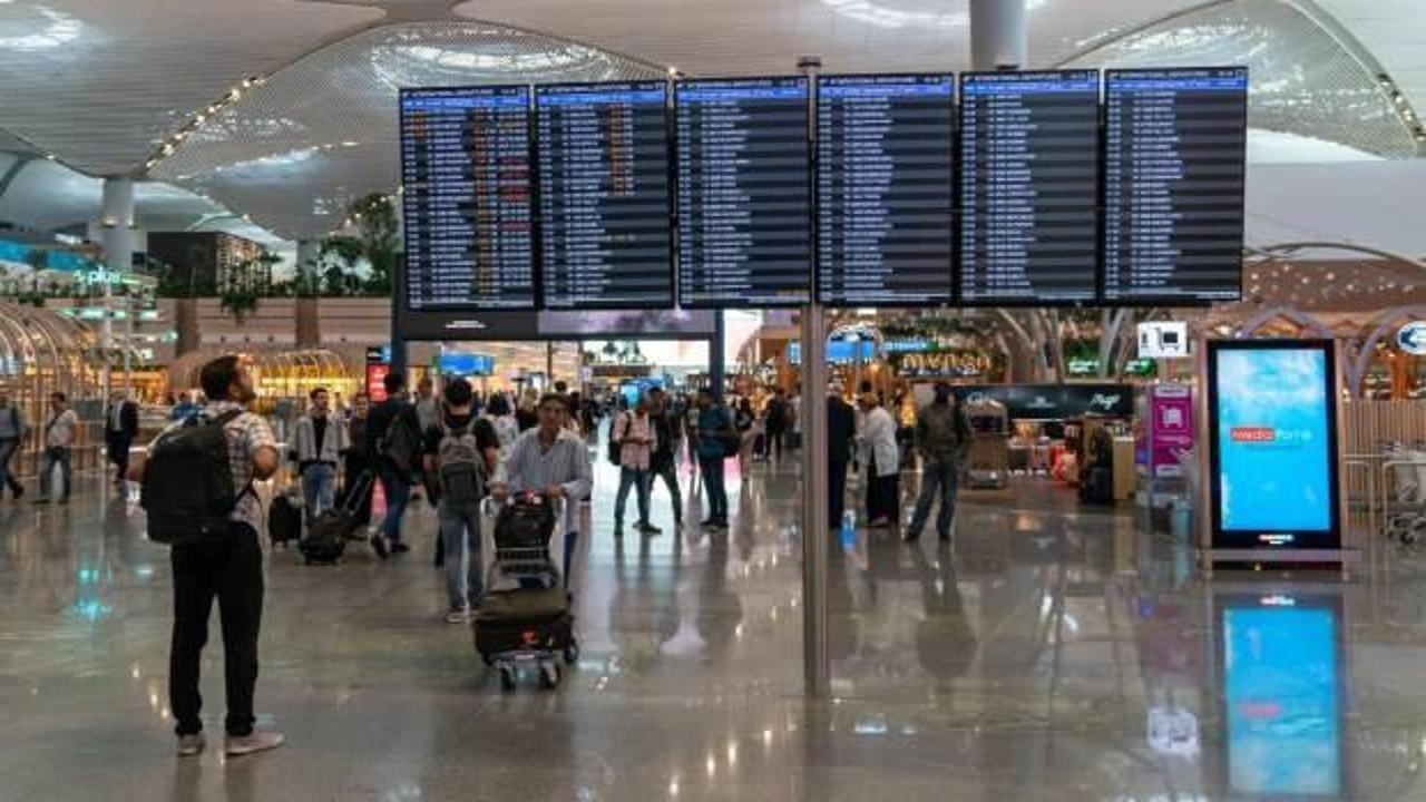 Türkiye geneli pasaport kontrol sistemi arızalandı