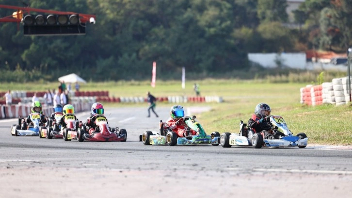 Türkiye Karting Şampiyonası'nın 6. ayağı Kocaeli'de başladı