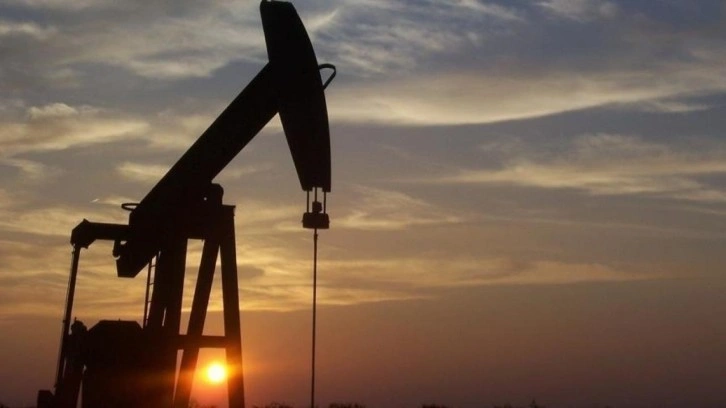 Türkiye'nin petrol ithalatı nisanda yüzde 18,7 arttı