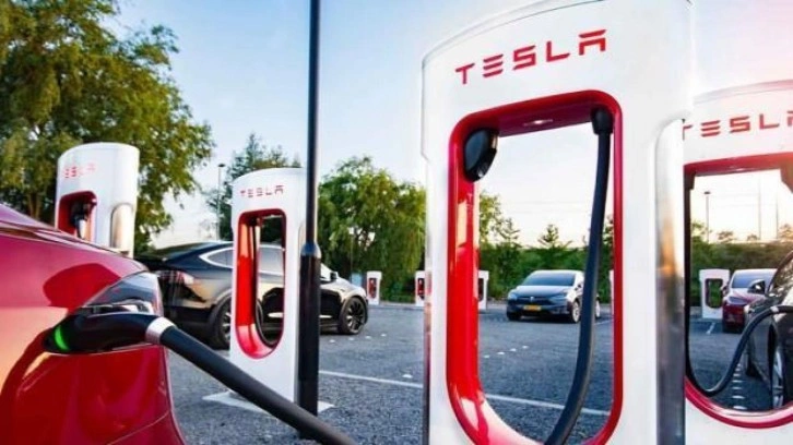 Türkiye, Tesla da dahil olmak üzere 119 şirkete şarj istasyonu lisansı verdi