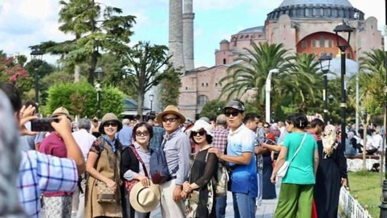 Türkiye'ye 2024'te 52,6 milyon yabancı turist geldi