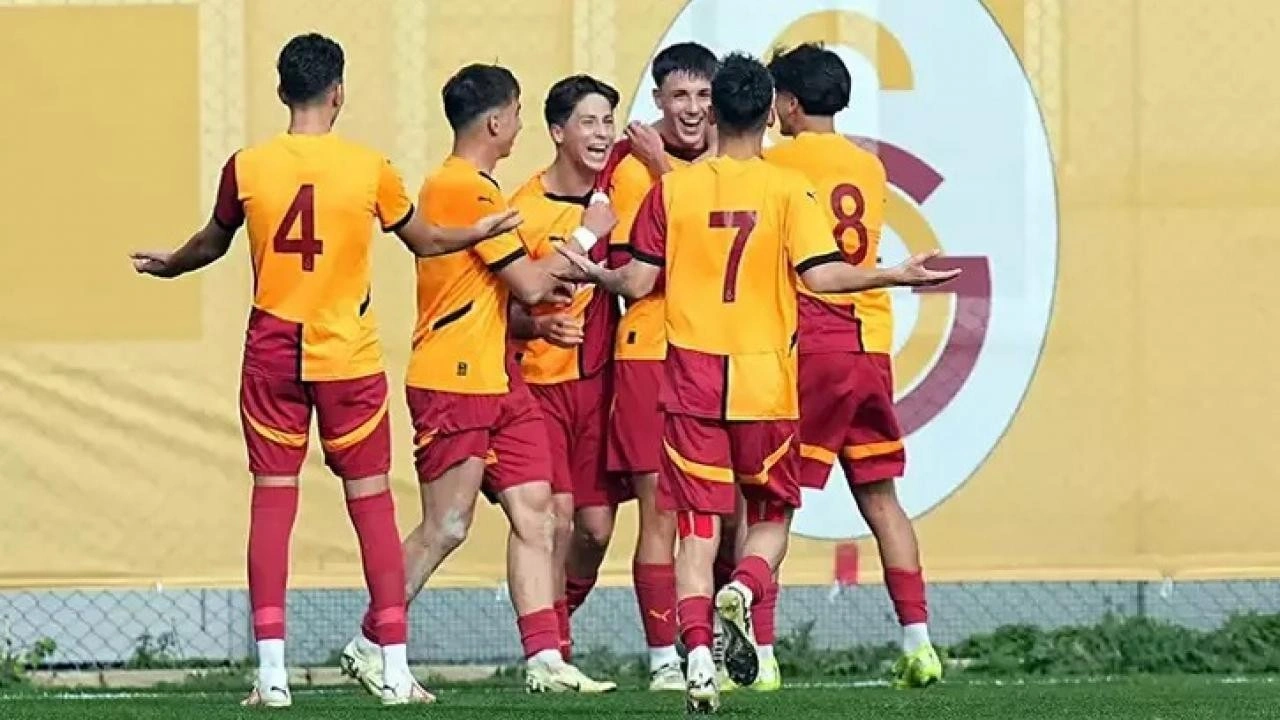 U17 derbisinde G.Saray'dan F.Bahçe'ye tarihi fark