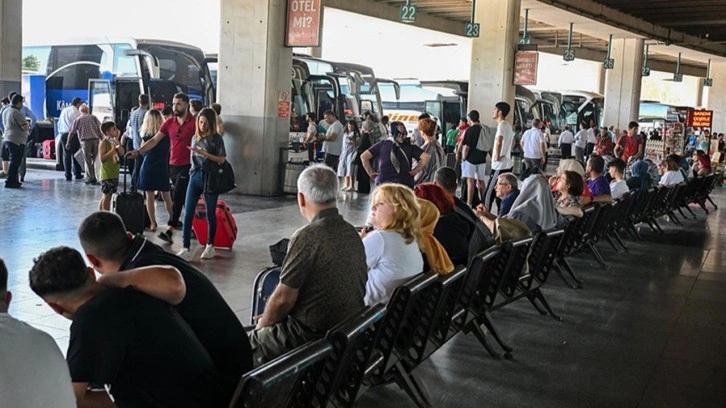 Uçak biletleri artınca, "Otobüsle Avrupa" yeniden tercih edilmeye başladı