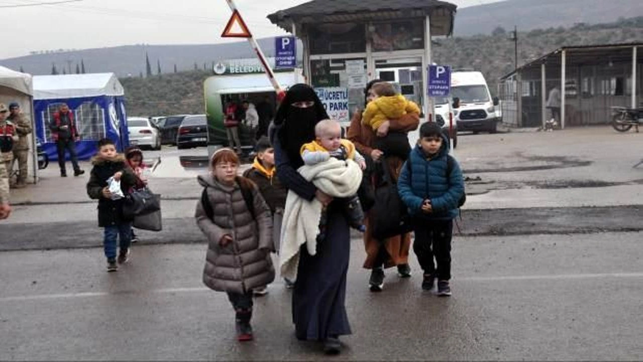 Ülkesine dönen Suriyeli Ahmet: Türkiye'de insanlık gördük!