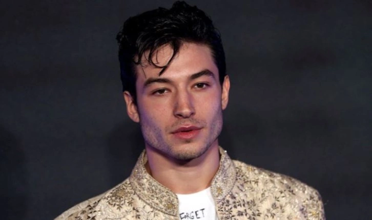 Ünlü oyuncu Ezra Miller sessizliği bozdu: 'Özür dilerim'