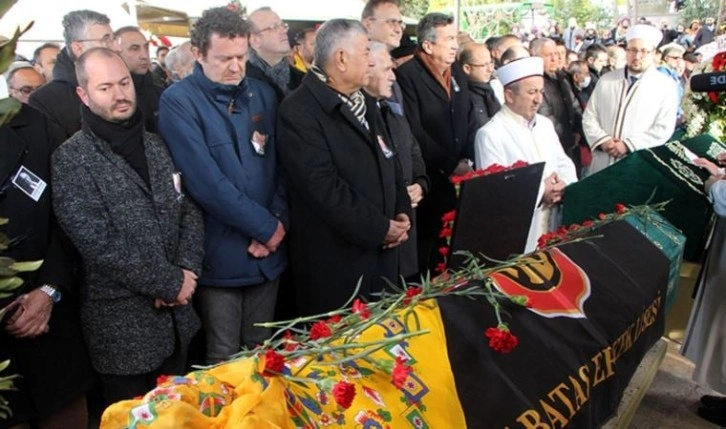 Ünlü yazar Aydın Ilgaz son yolculuğuna uğurlandı