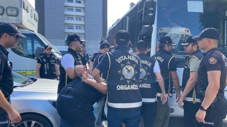 Üsküdar’da Kemal Çağlar Temel cinayetinde adliyeye sevk edilen 17 şüpheli tutuklandı