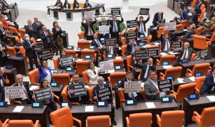 Utku Çakırözer'den BİK'in yönetmelik taslağına tepki