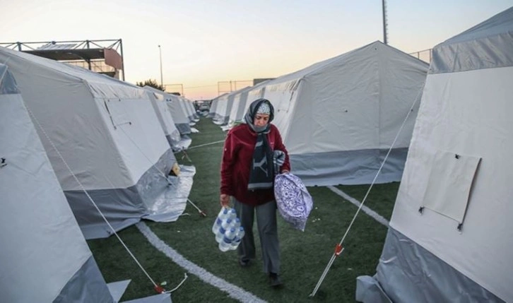 Uzmanı uyardı: 'Depremzedeler enerji veren besinler de tüketmeli'