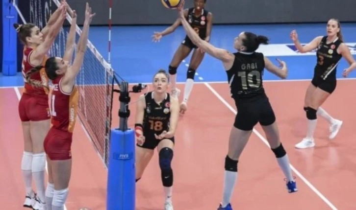 VakıfBank, Galatasaray'ı geçti ve Dörtlü Final'e yükseldi!