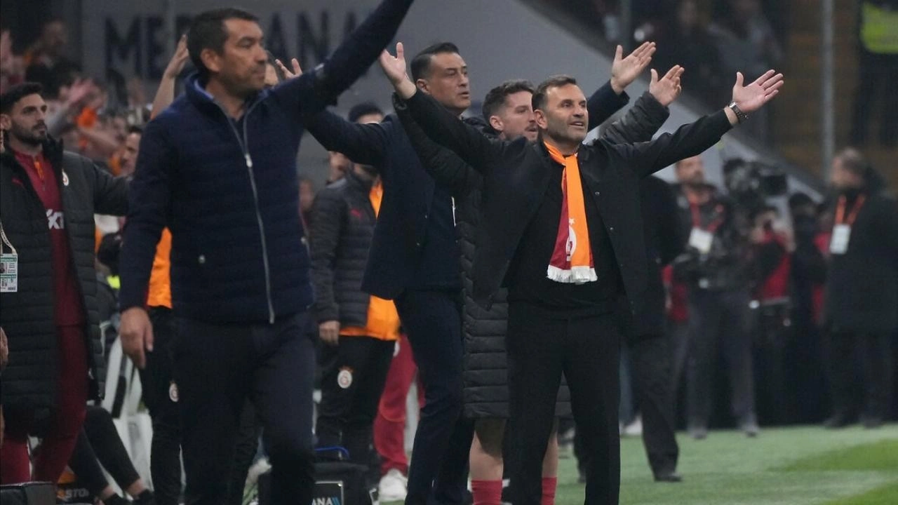 Van Bronckhorst, derbide resmen çıldırdı