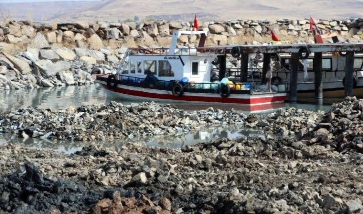 Van Gölü'ndeki balıkçı barınakları için bakanlık harekete geçti