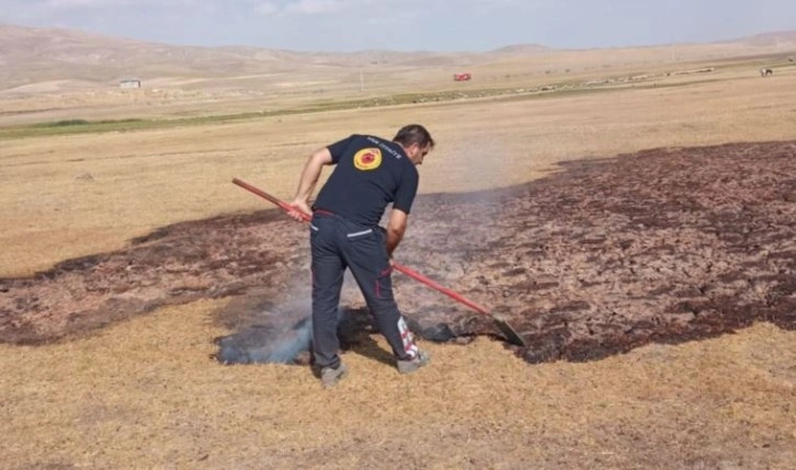 Van'da bir garip olay:  Toprak içten içe yandı, mahalleli 'araştırılsın' dedi