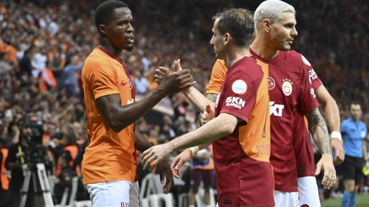 Wilfried Zaha, Galatasaray formasıyla 4. golünü attı