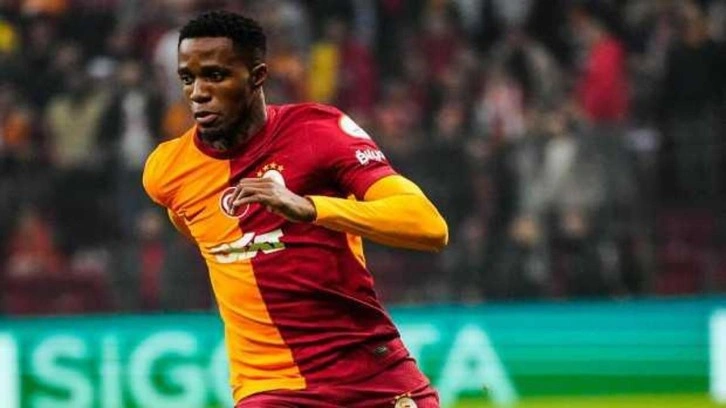 Wilfried Zaha'dan parmak ısırtan performans