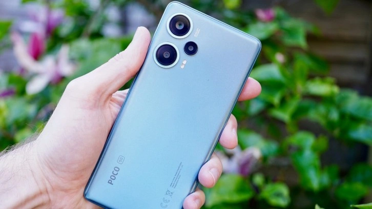 Xiaomi, sevilen Poco modeline HyperOS veriyor!