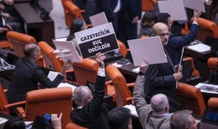 Yaman Akdeniz'den Sansür Yasası uyarısı