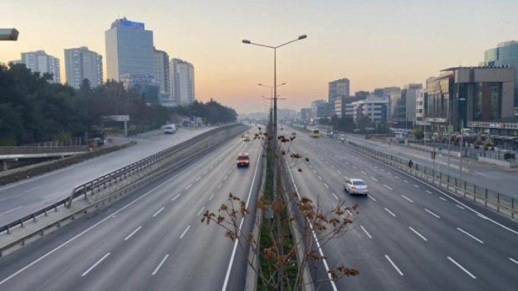 Yılın ilk gününde İstanbul'da alışılmadık manzara