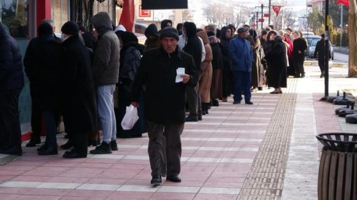 Yozgat'ta Et ve Süt Kurumu'nda uygun fiyatla satılan et ürünlerine yoğun ilgi